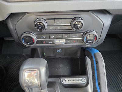 2023 Ford Bronco BLACK DIAMOND MID