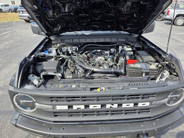 2023 Ford Bronco BLACK DIAMOND MID