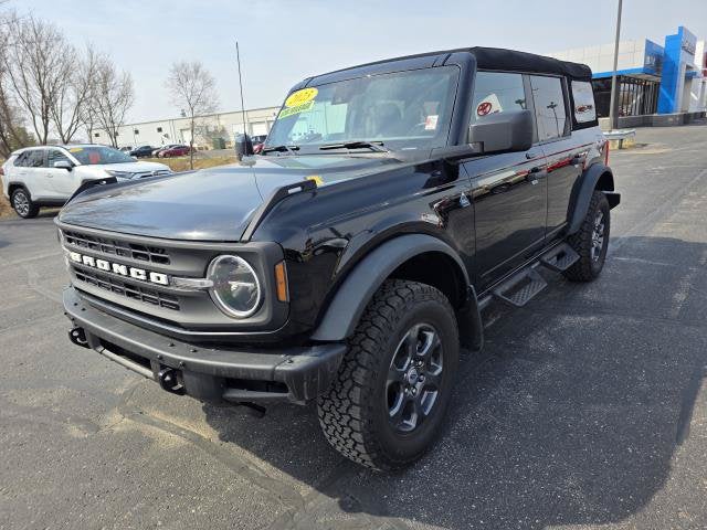 2023 Ford Bronco BLACK DIAMOND MID