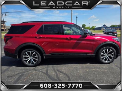 2025 Ford Explorer ST-Line