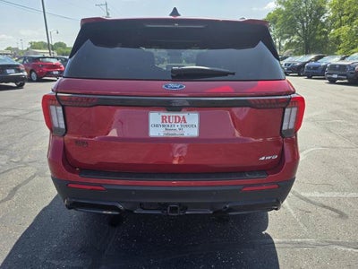 2025 Ford Explorer ST-Line
