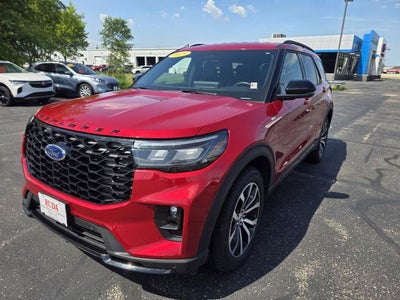2025 Ford Explorer ST-Line