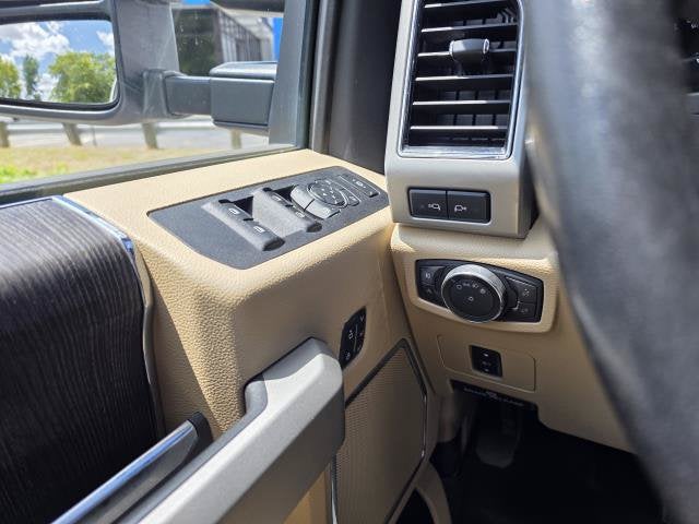 2020 Ford Super Duty F-250 SRW LARIAT CHROME