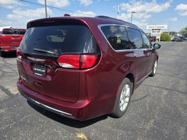 2017 Chrysler Pacifica Touring Plus