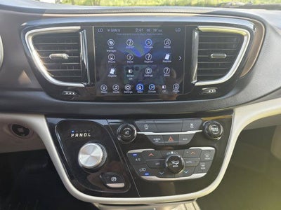 2017 Chrysler Pacifica Touring Plus