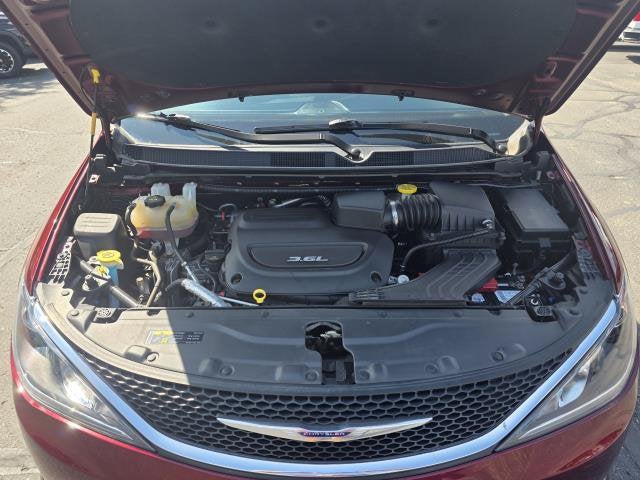 2017 Chrysler Pacifica Touring Plus