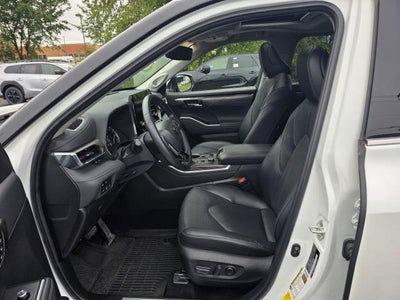 2022 Toyota Highlander Limited