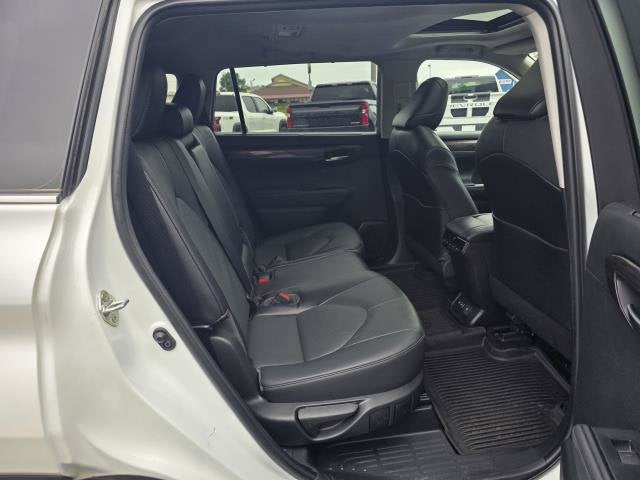 2022 Toyota Highlander Limited
