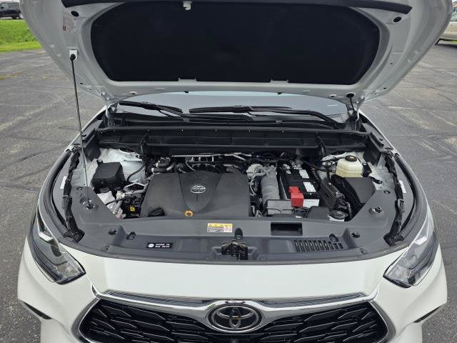 2022 Toyota Highlander Limited