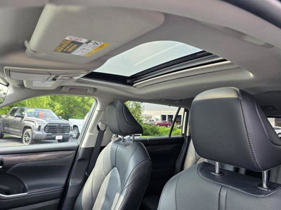 2023 Toyota Highlander Hybrid Limited