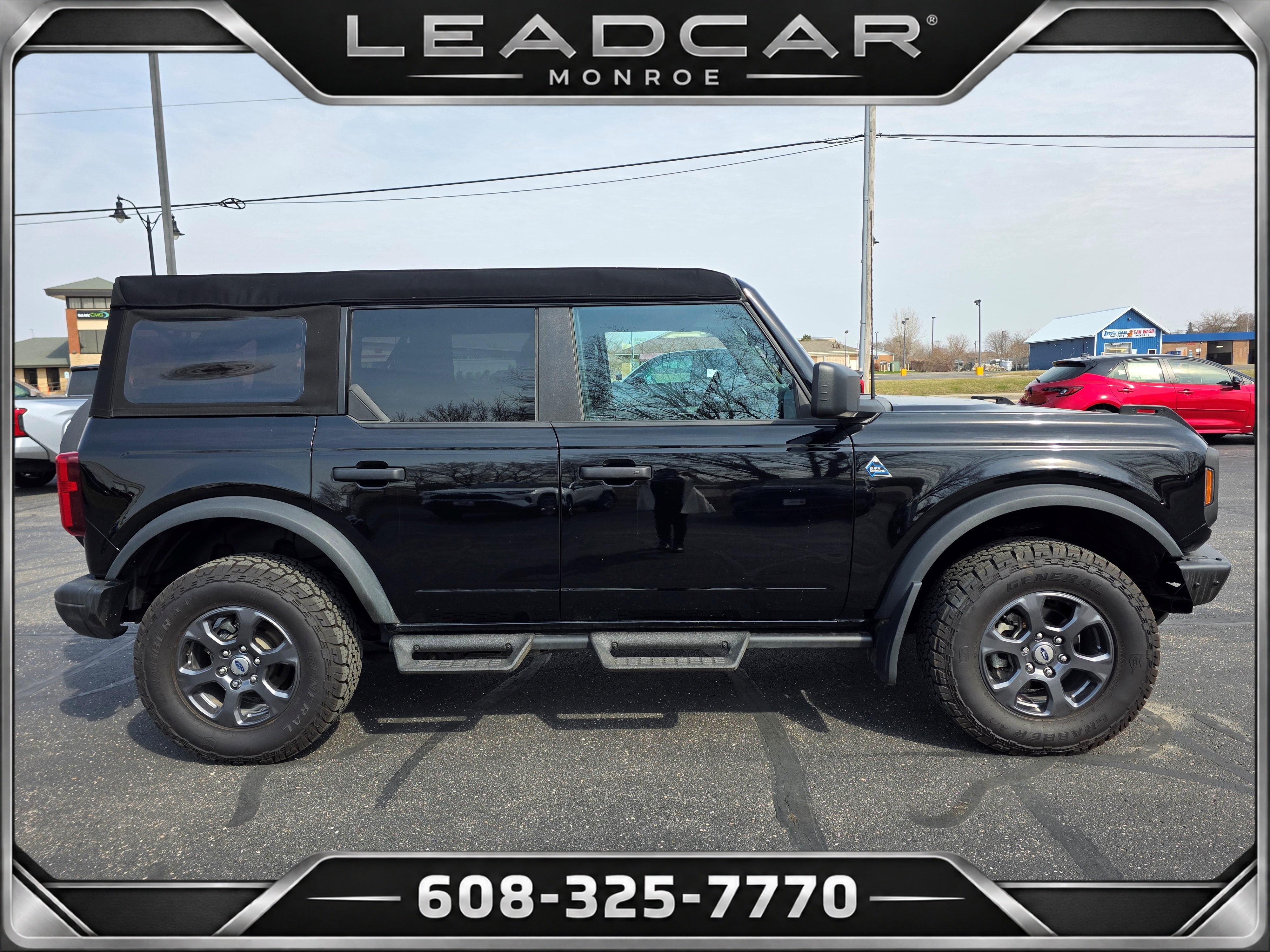 2023 Ford Bronco Base