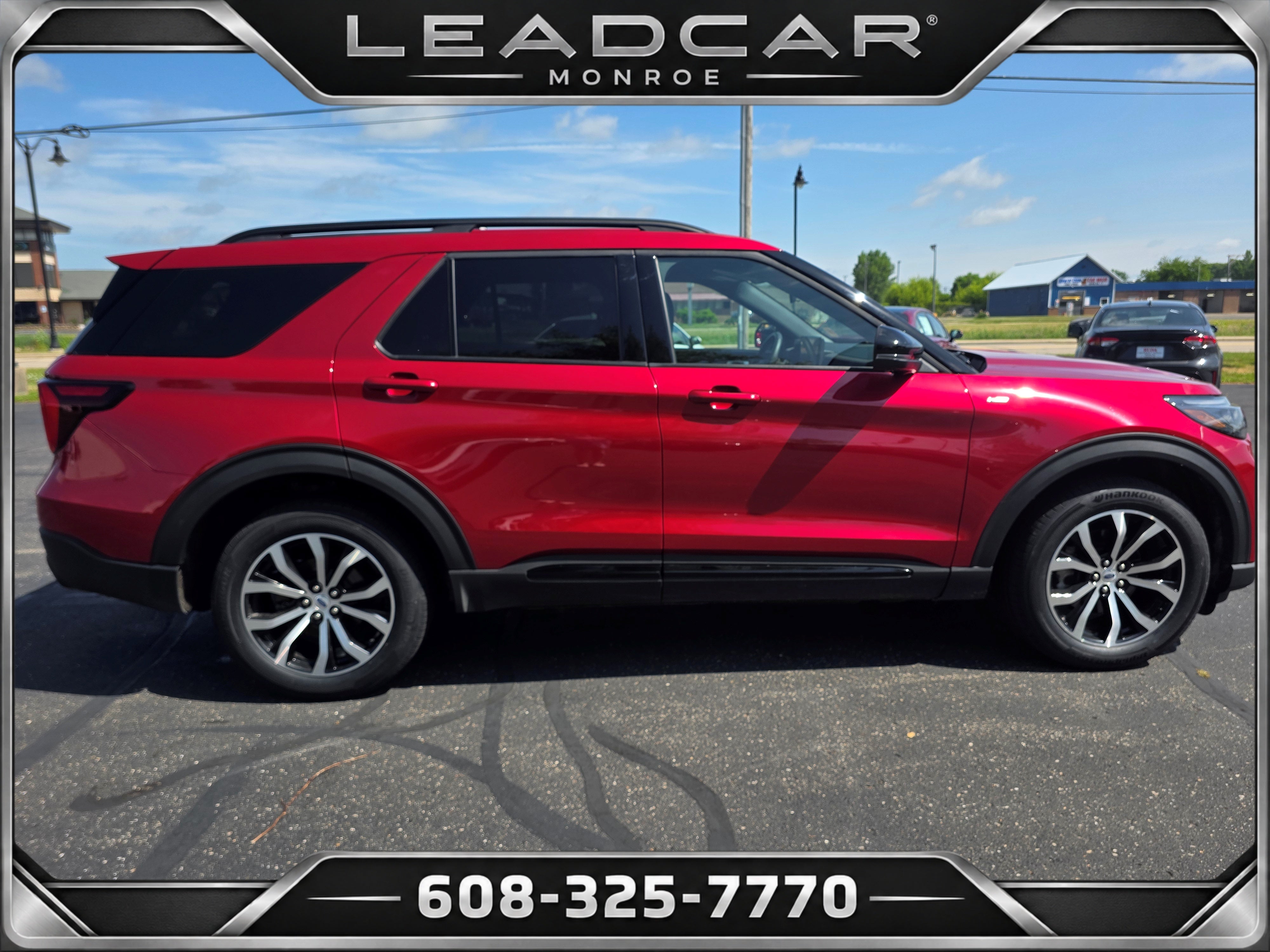 2025 Ford Explorer ST-Line