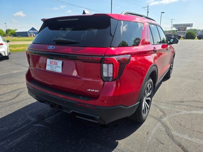 2025 Ford Explorer ST-Line