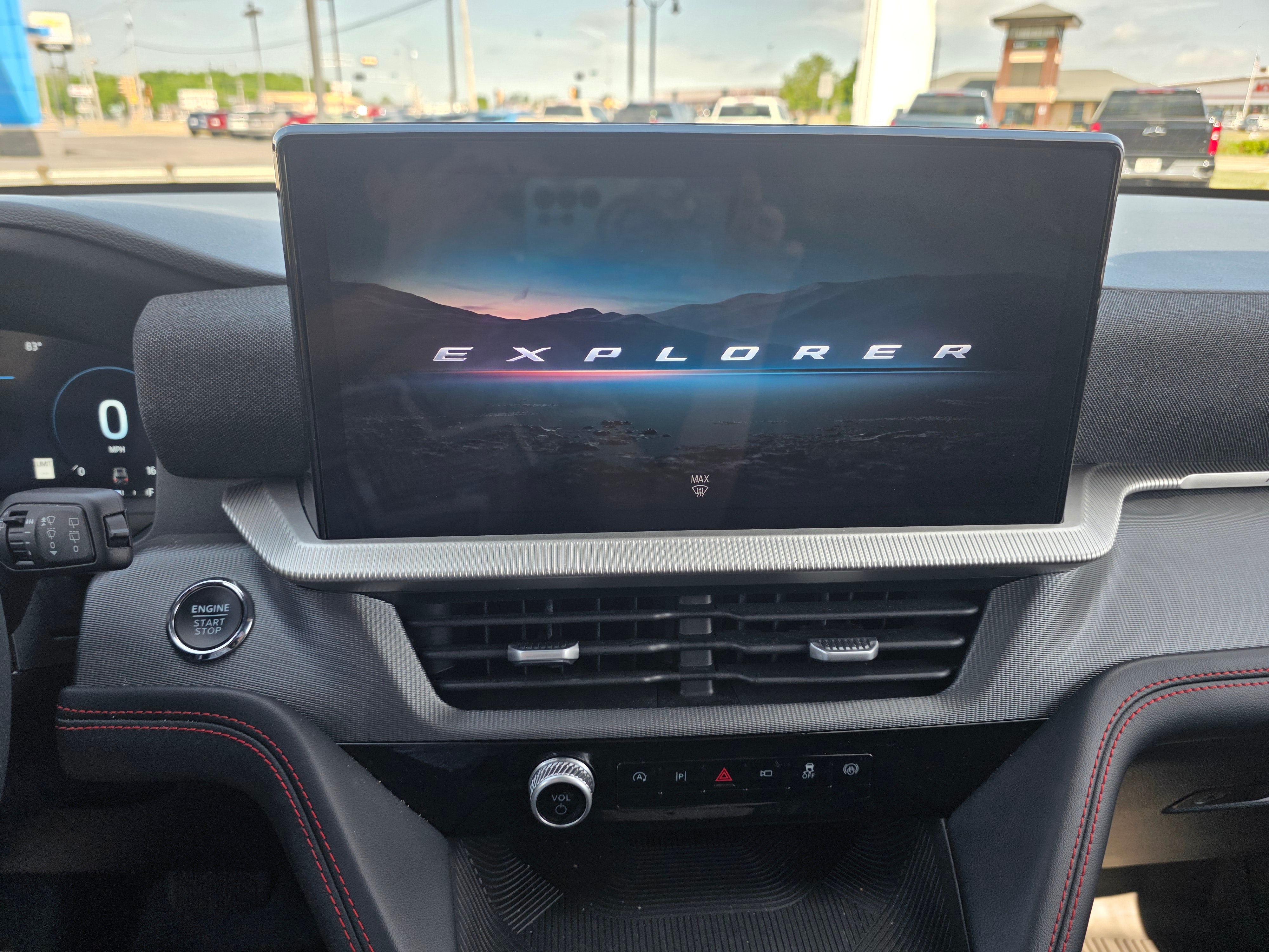 2025 Ford Explorer ST-Line