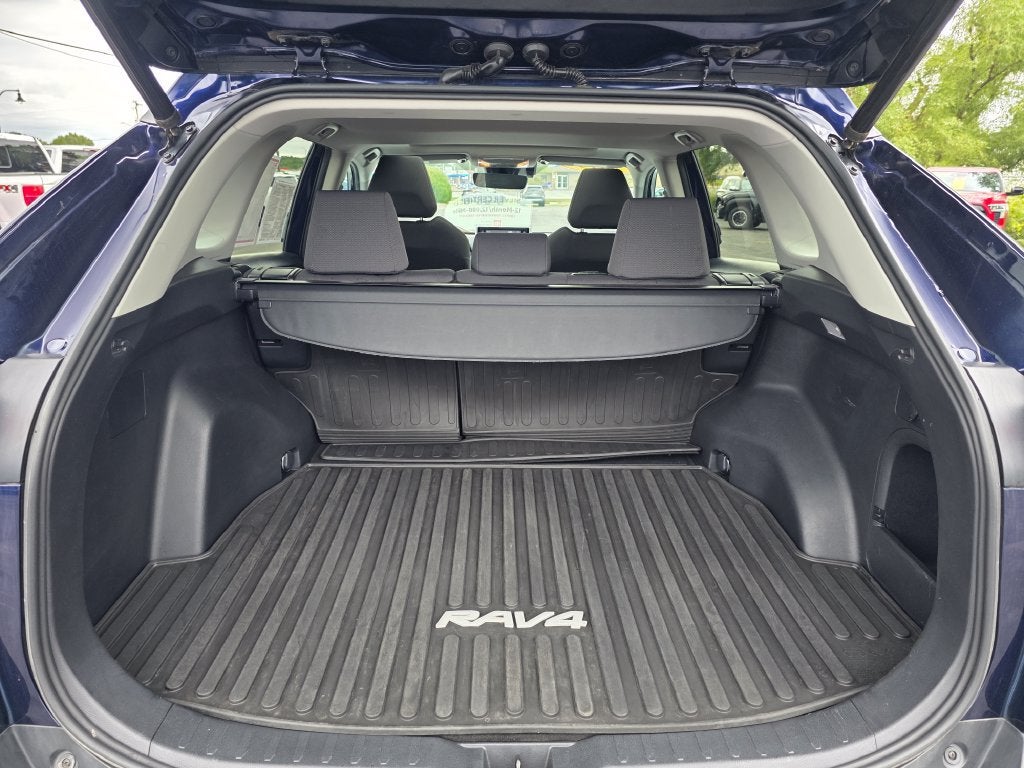 2019 Toyota RAV4 Hybrid XLE