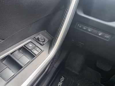 2019 Toyota RAV4 Hybrid XLE