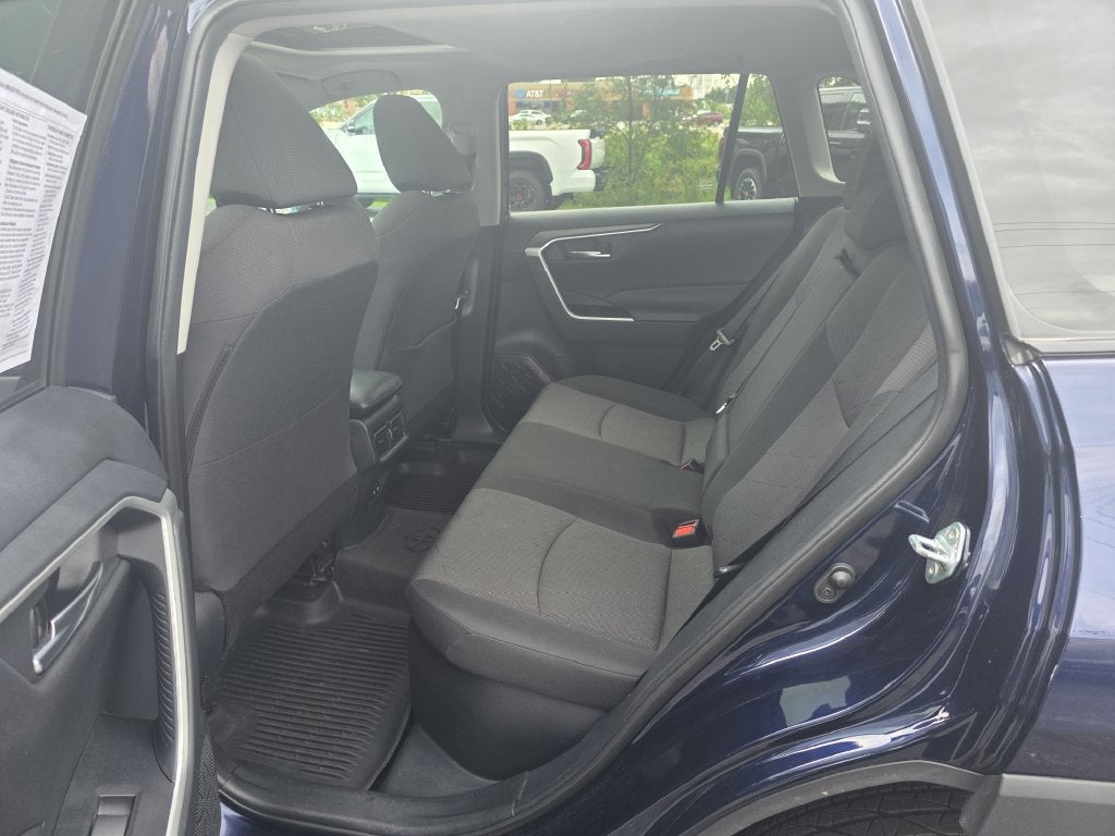 2019 Toyota RAV4 Hybrid XLE