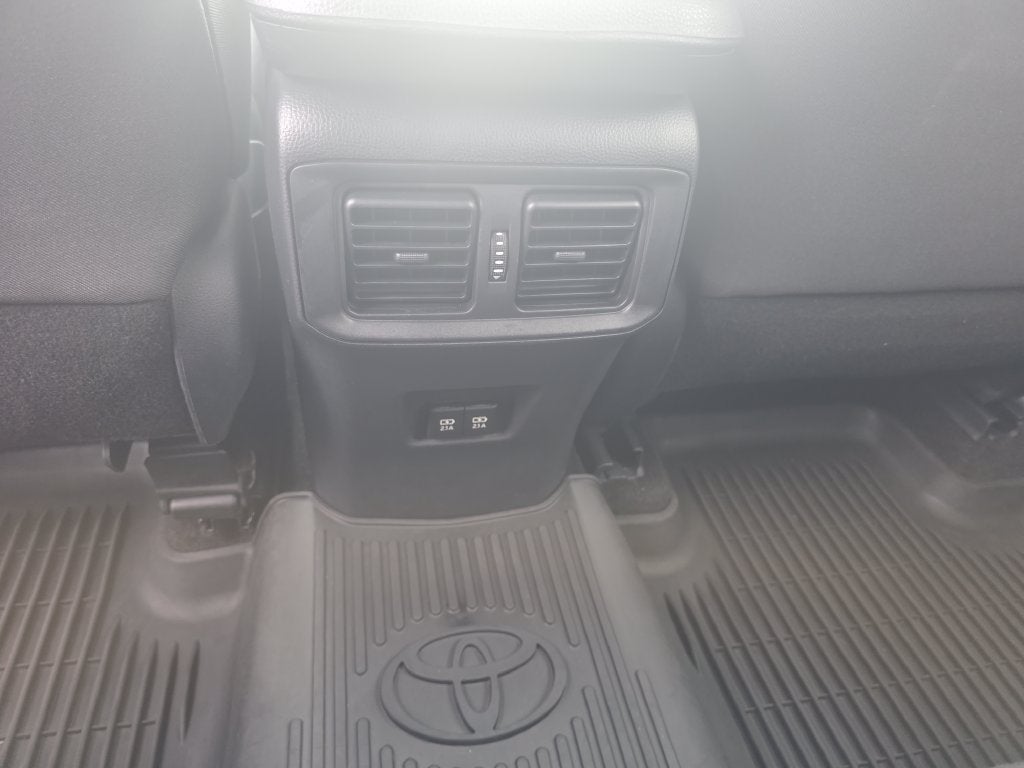 2019 Toyota RAV4 Hybrid XLE