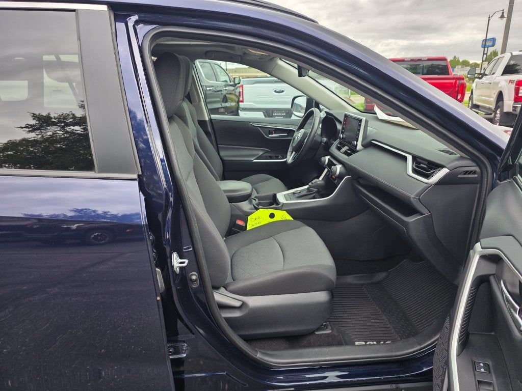 2019 Toyota RAV4 Hybrid XLE