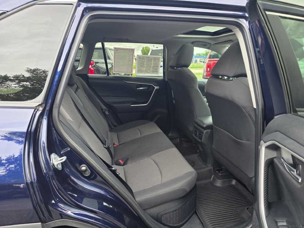 2019 Toyota RAV4 Hybrid XLE