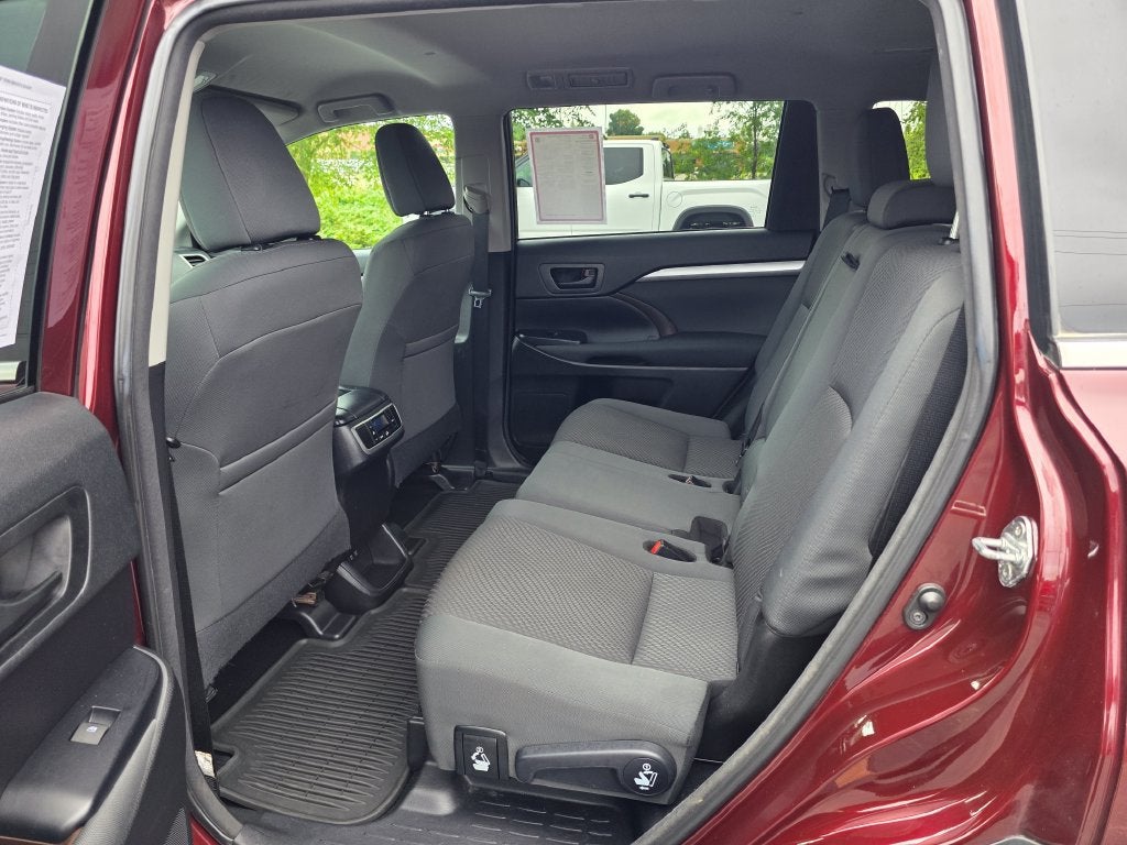 2018 Toyota Highlander LE