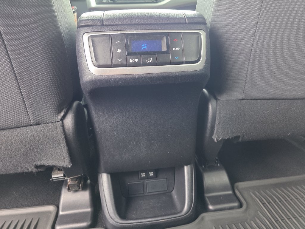 2018 Toyota Highlander LE
