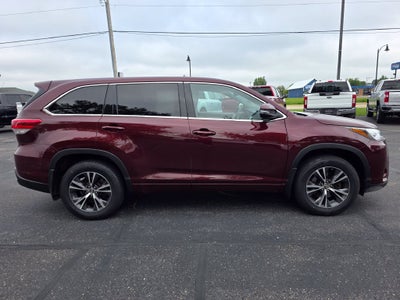 2018 Toyota Highlander LE