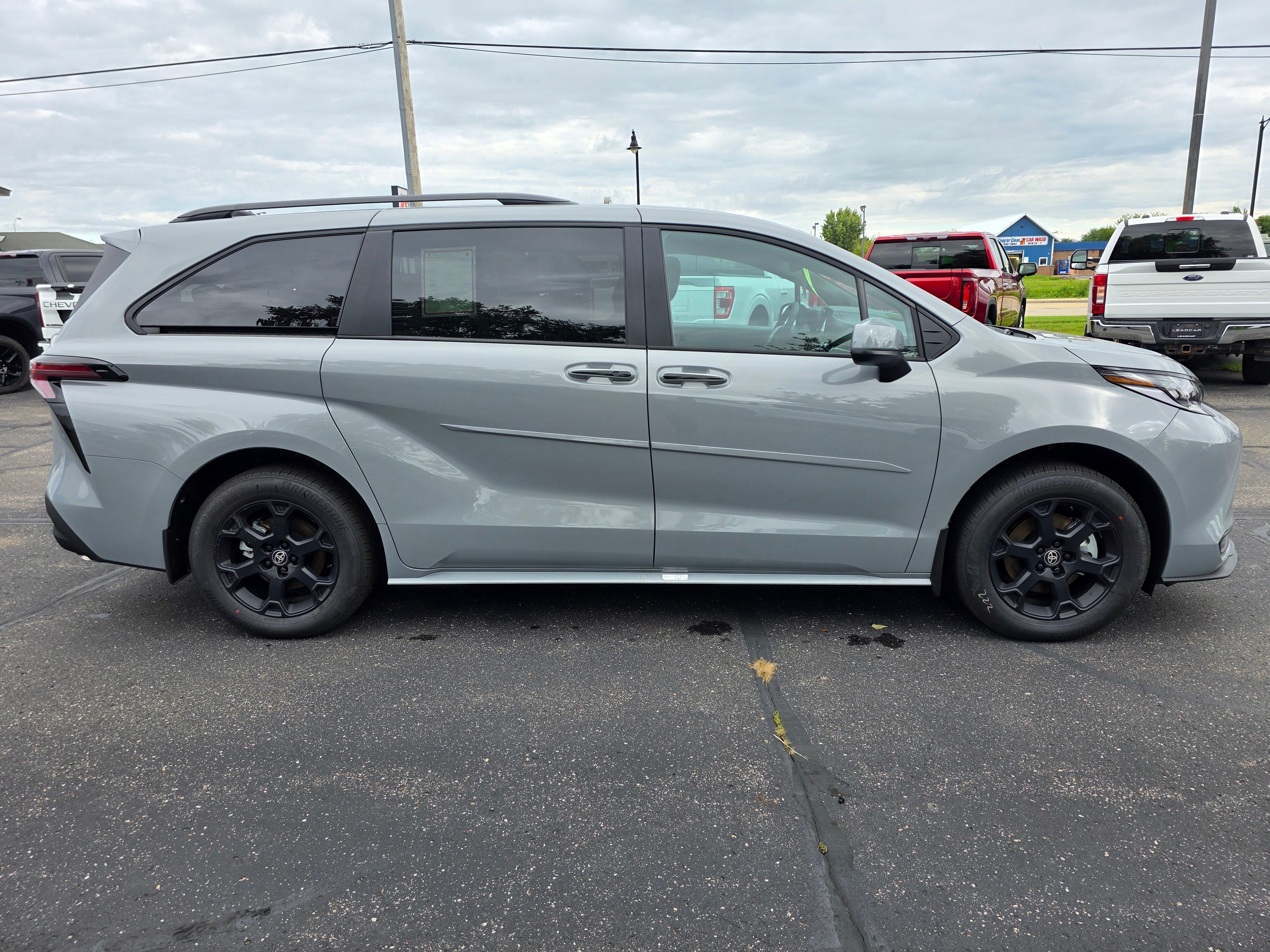2026 Toyota Sienna Woodland Edition