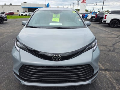 2026 Toyota Sienna Woodland Edition