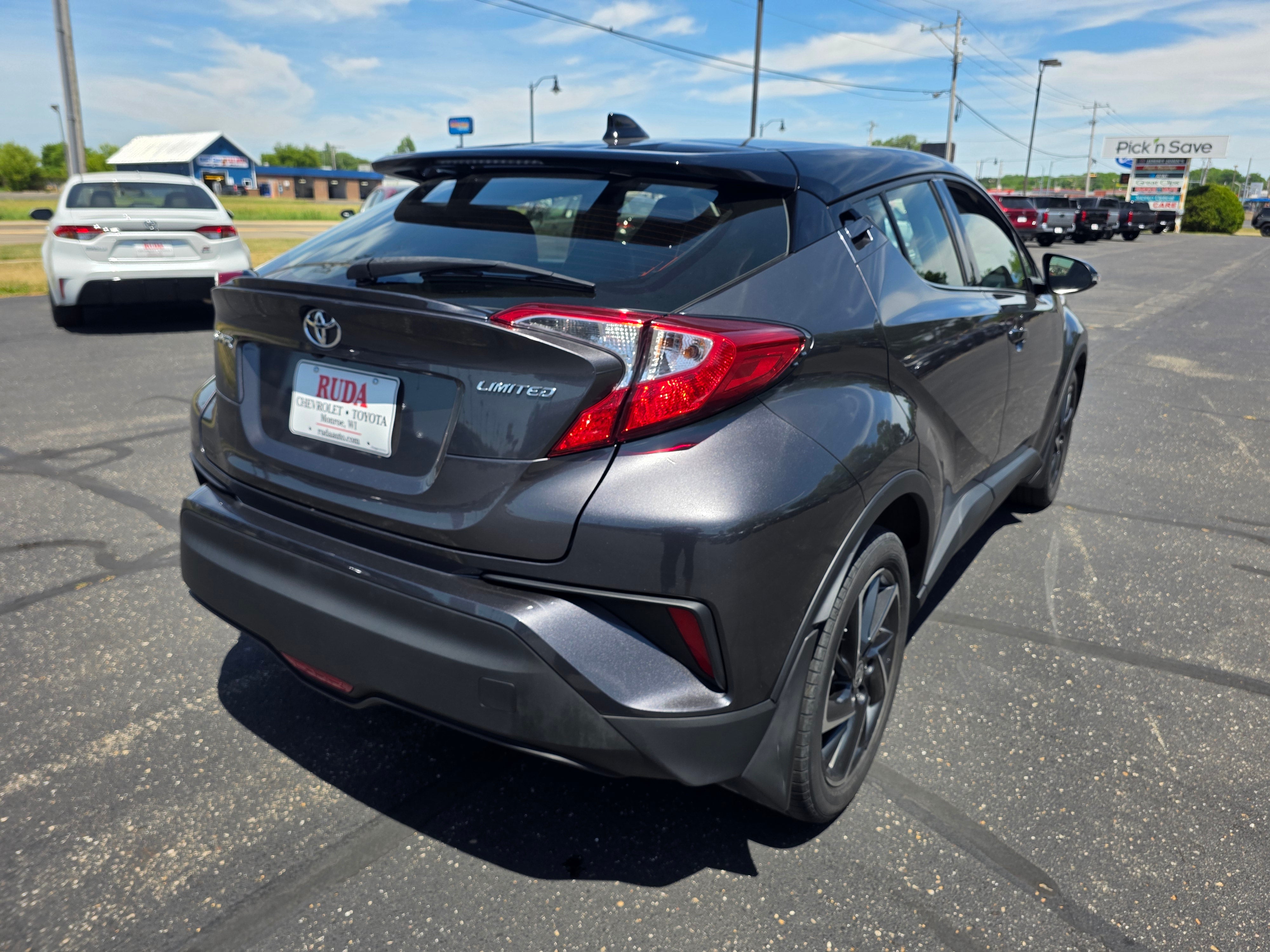 2021 Toyota C-HR LE