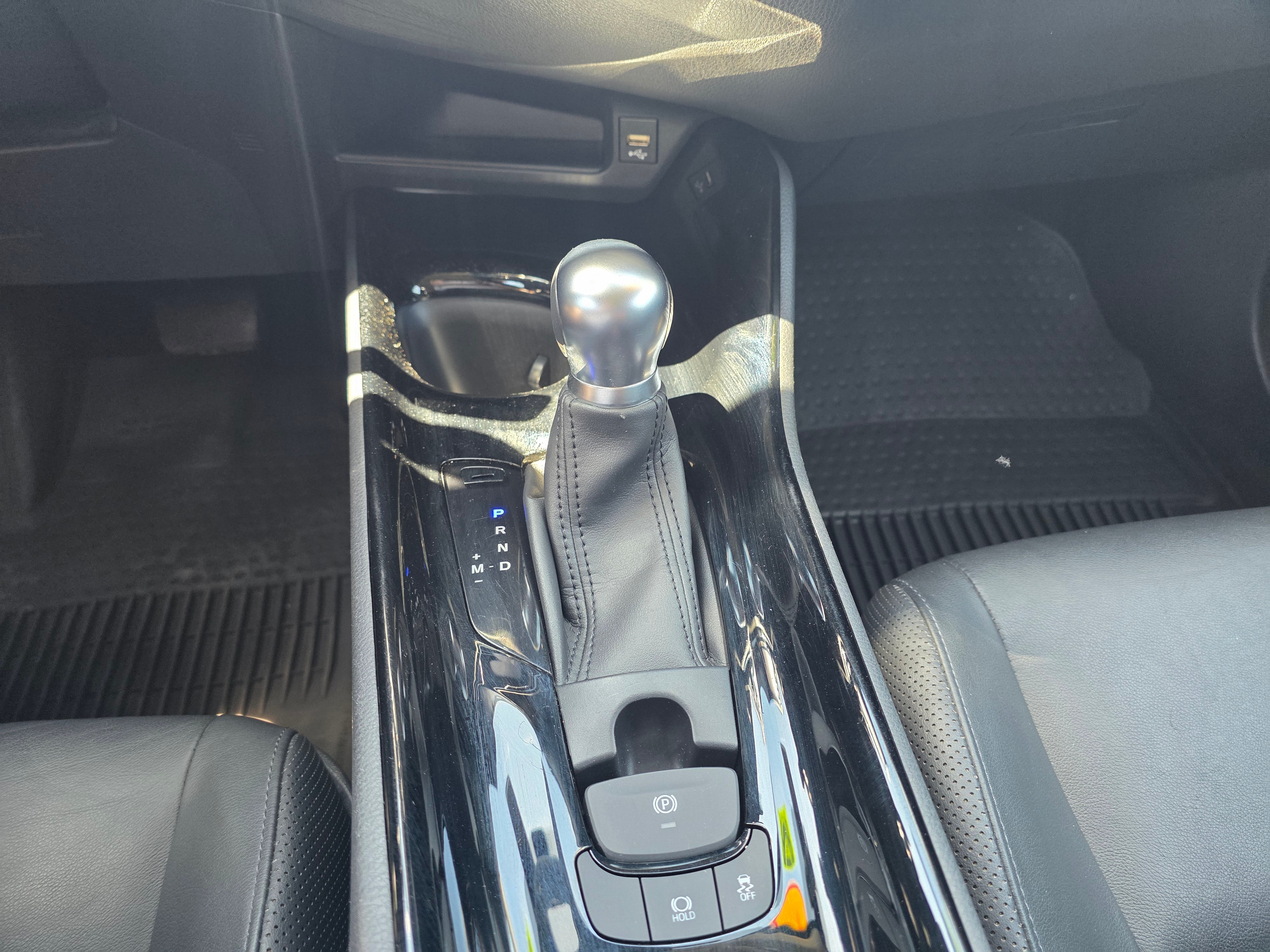 2021 Toyota C-HR LE